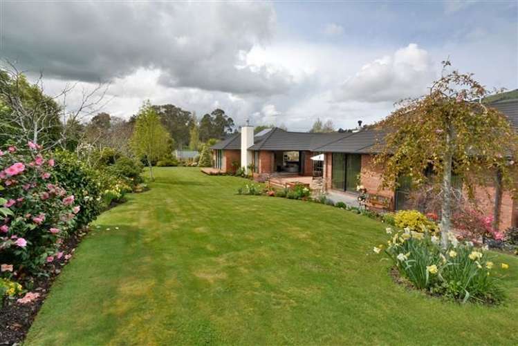 19 Orchard Grove East Taieri_7