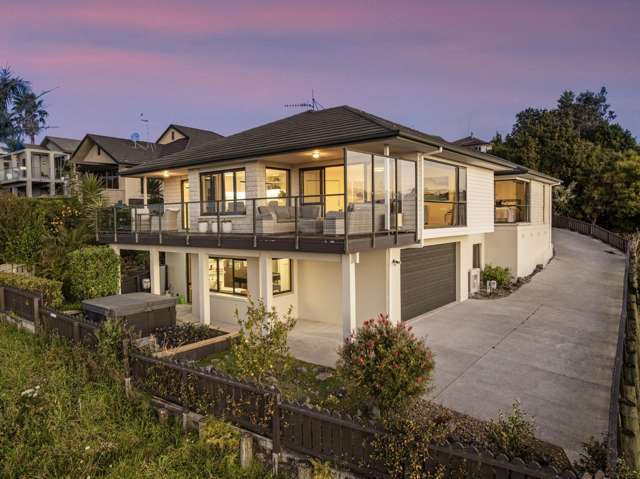 25 Aurora Avenue Welcome Bay_1