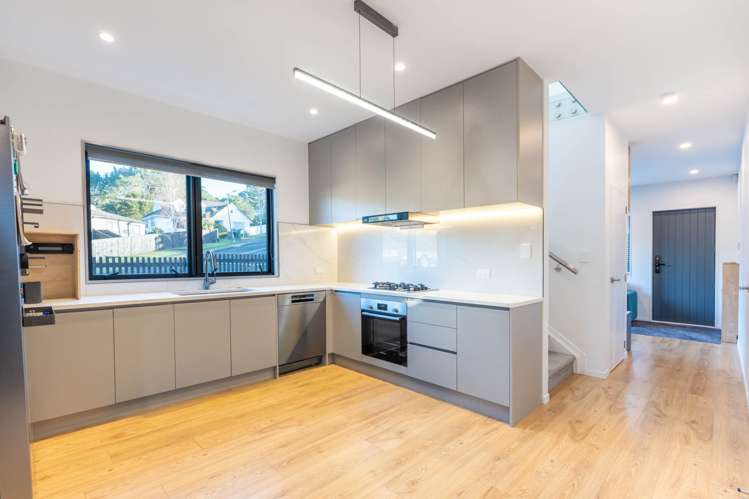 9A Penguin Drive Murrays Bay_4