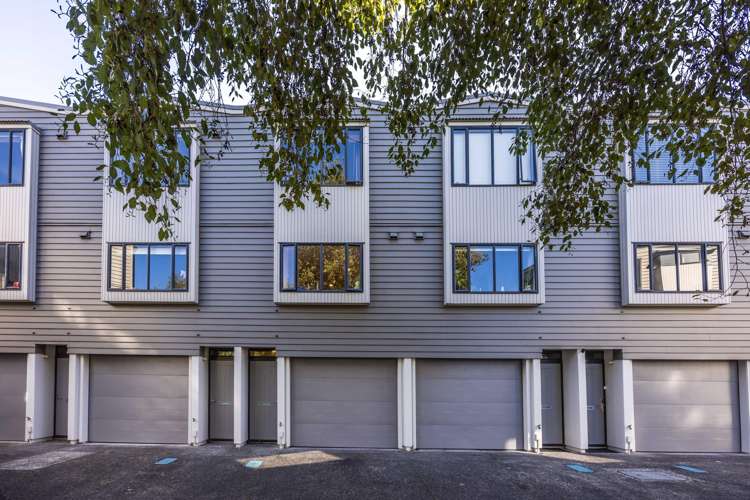 28 Dovedale Place Parnell_1