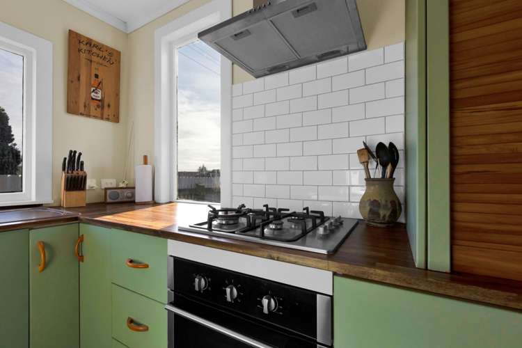 116 Broadway Waitara_11