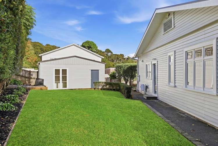13 Eastvale Close Greenhithe_11