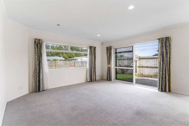 1/64 Riverside Road Orewa_10
