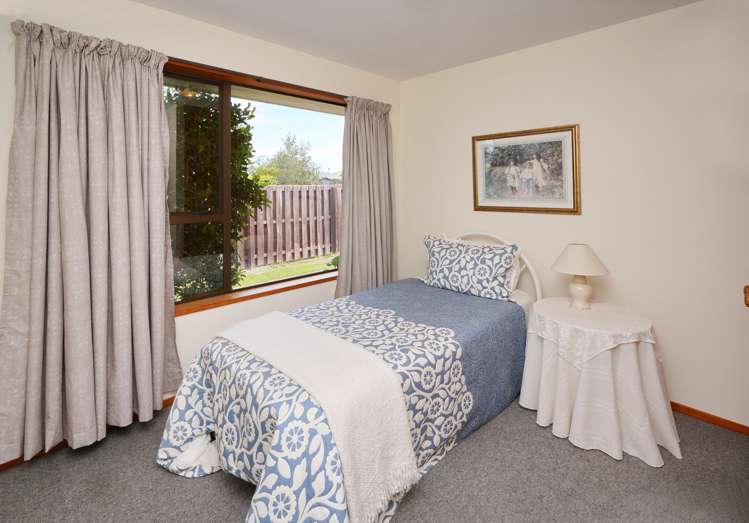 4 Seadown Crescent Amberley_9