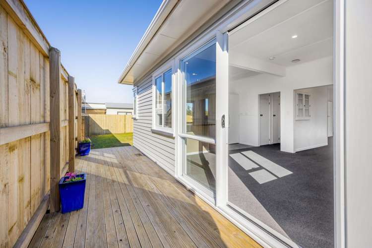 23 Longfellow Road Opunake_5