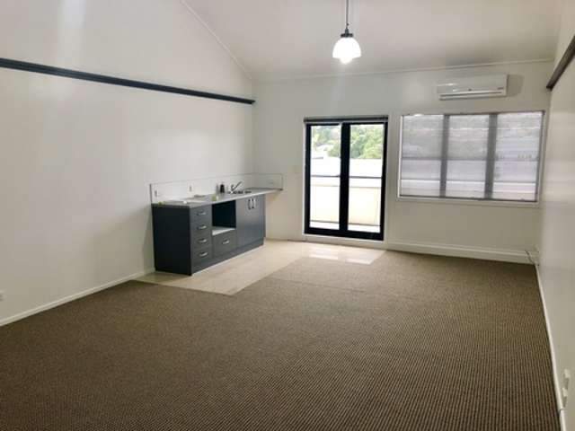 Unit 2/32 Greenpark Road Penrose_1