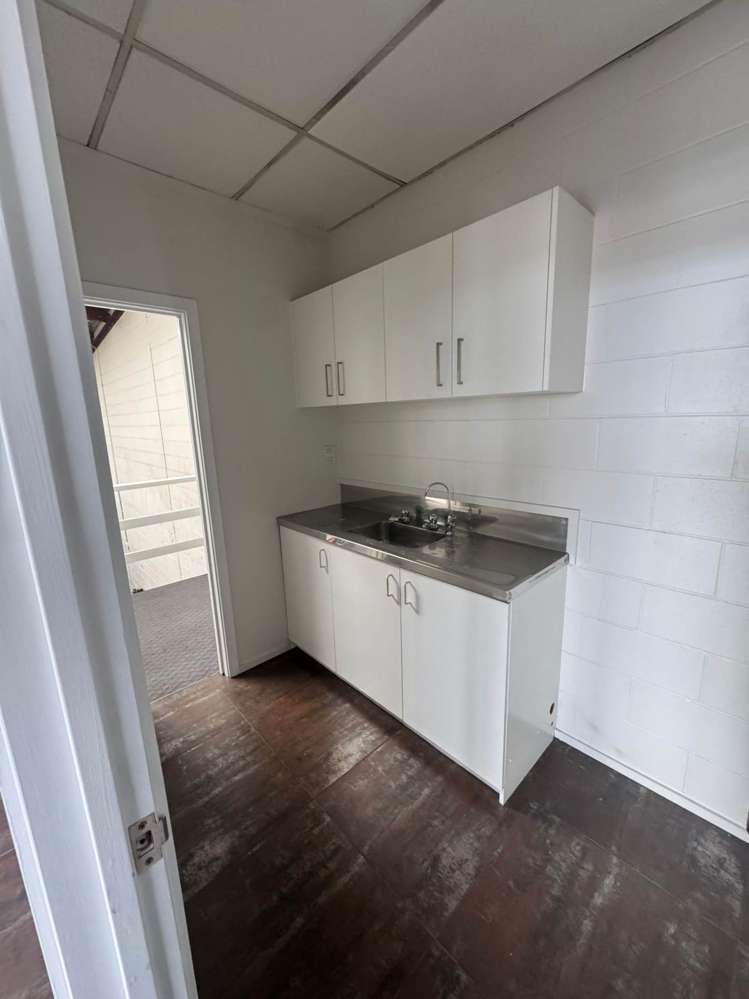 Unit F/4 William Pickering Drive Albany_6