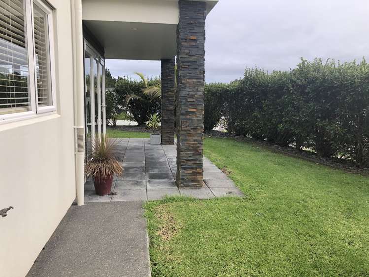 2 Fantail Crescent Maraetai_15