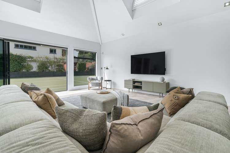 939 River Road Queenwood_8