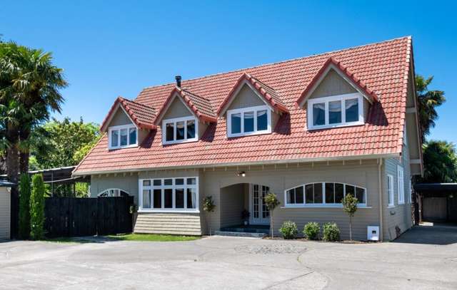 Beautiful 7 Bedroom home