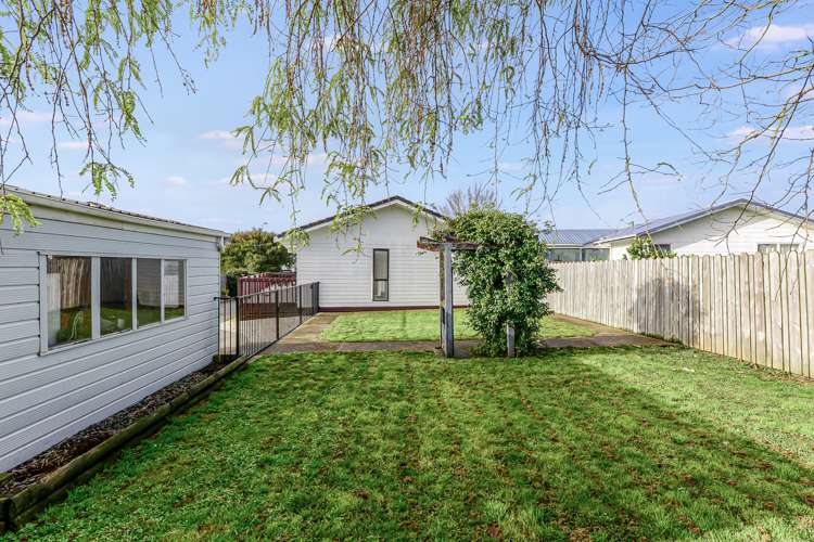 37 Balmerino Crescent Pukete_16