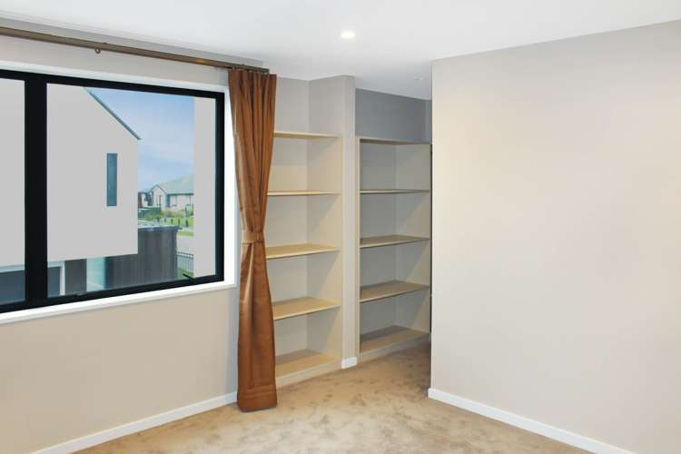 77 The Runway 1578_8