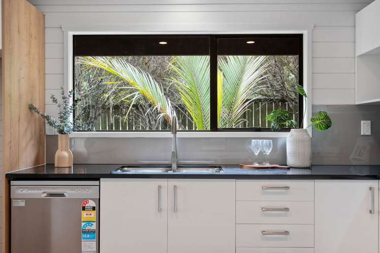 10 Outlook Road Greenhithe_20