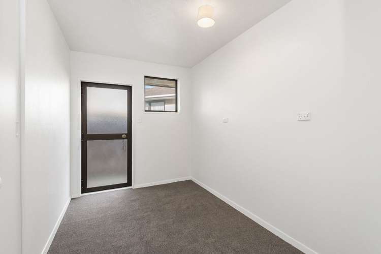 16 Momorangi Crescent Redwood_10