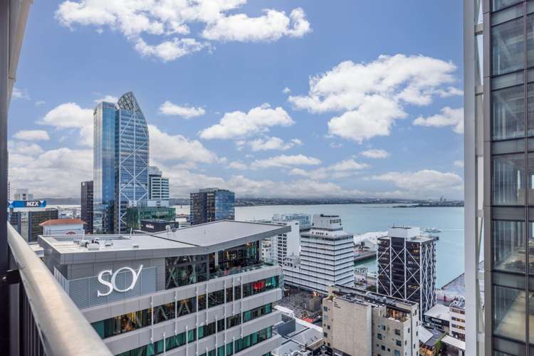 21B/16 Gore Street Auckland Central_14