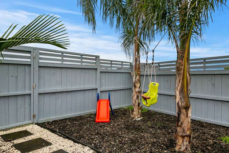 57 Sunningdale Street Wattle Downs_28