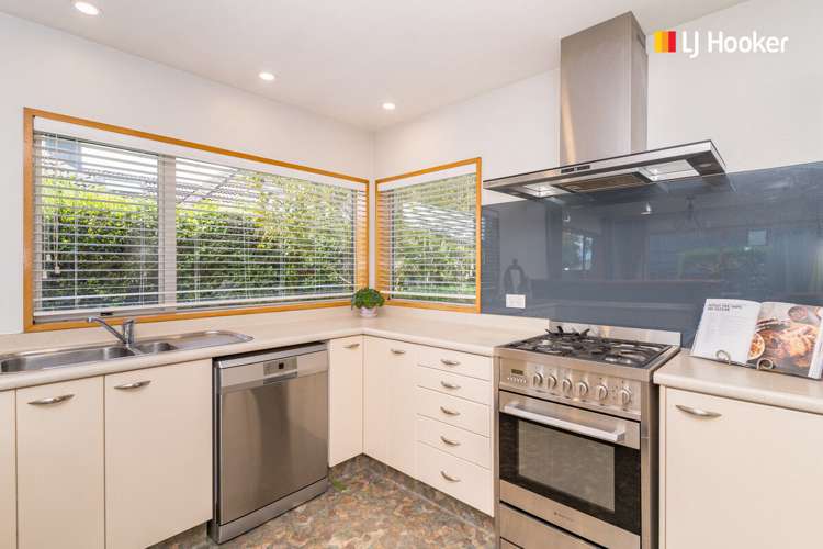 8 Jaffray Drive East Taieri_13