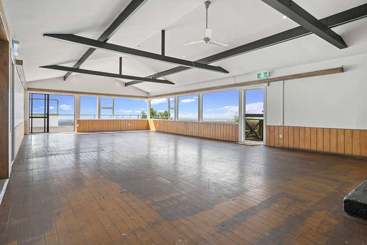 473 Scenic Drive Waiatarua_8