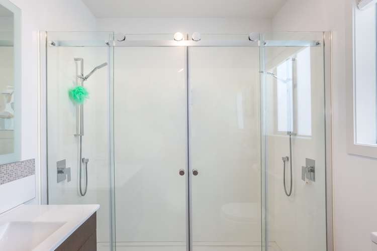 127 Endeavour Drive Whitby_17