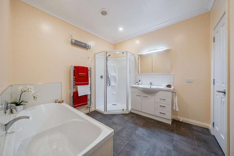 25 Argyle Grove Trentham_20