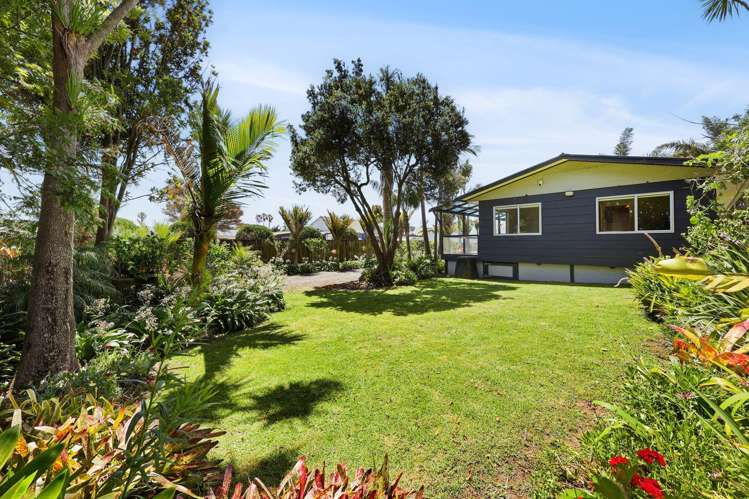 47 Taihiki Road Clarks Beach_2