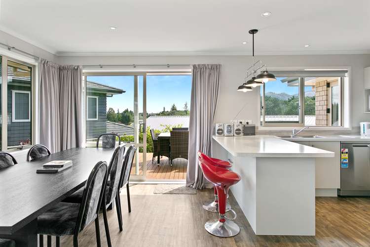 45 Botanical Heights Drive Waipahihi_7