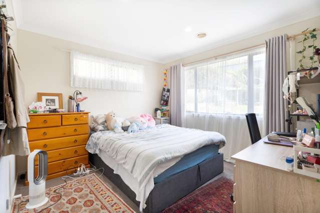 42 Tongariro Drive Aotea_4