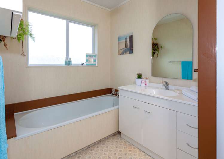 100b Waverley Place Whangamata_14