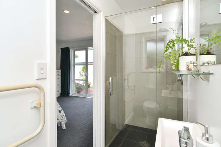 111 Isleworth Road Bishopdale_15