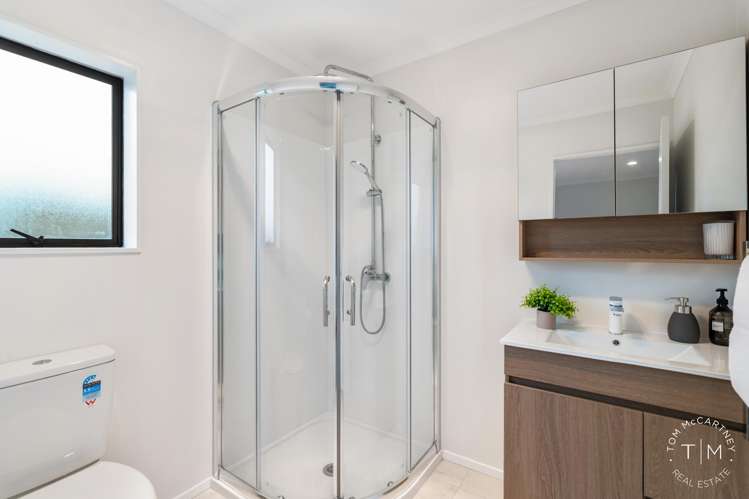 34 Saralee Drive Manurewa_5