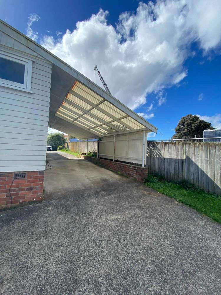 6 Haycock Avenue Mt Roskill_15