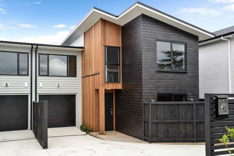 2/325 Horsham Downs Road Rototuna North_1