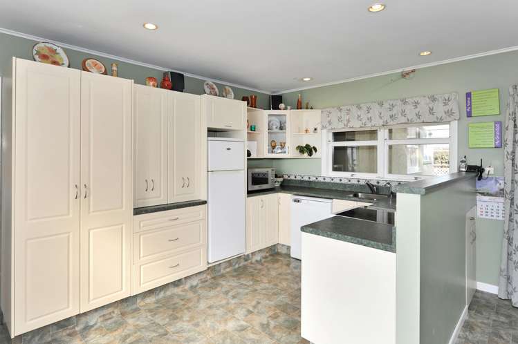 14 Surrey Road Richmond_5