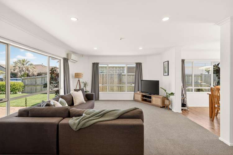 8 Hudson Grove Papamoa_5