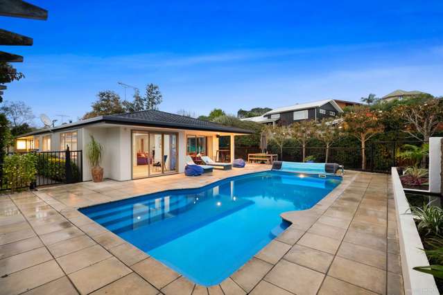 17 Seymour Road Mellons Bay_1