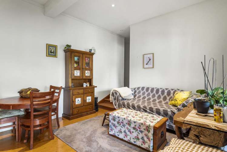 5 Saddleback Rise Murrays Bay_19