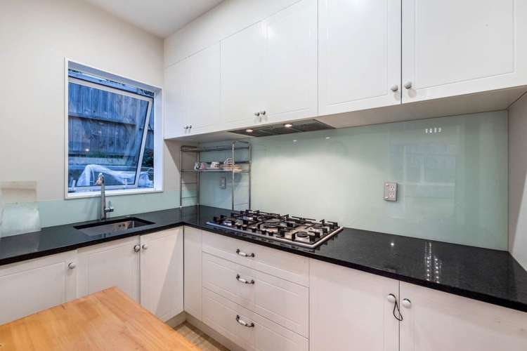 216e Metcalfe Road Ranui_4