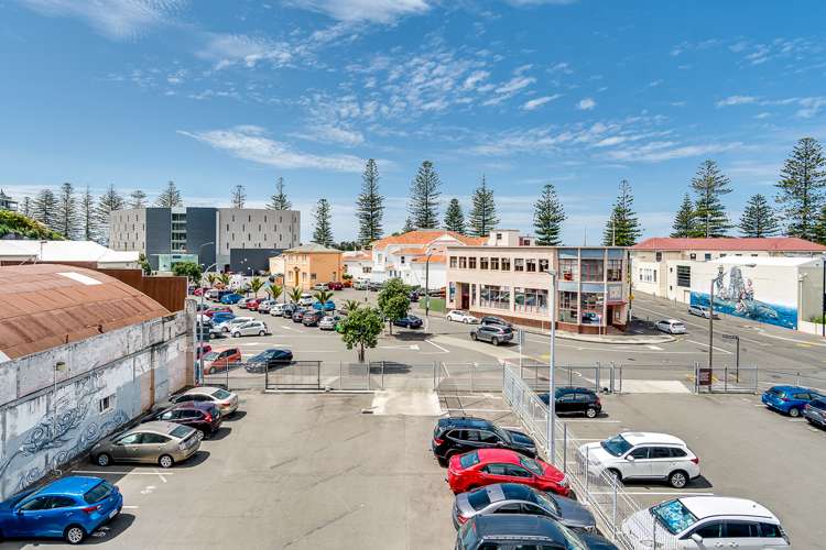 2g/3 Shakespeare Road Napier South_7