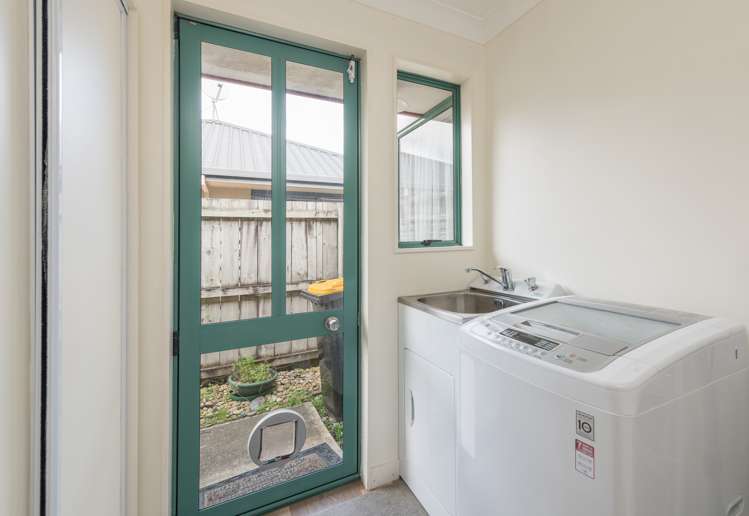85 Aldinga Avenue Stoke_11