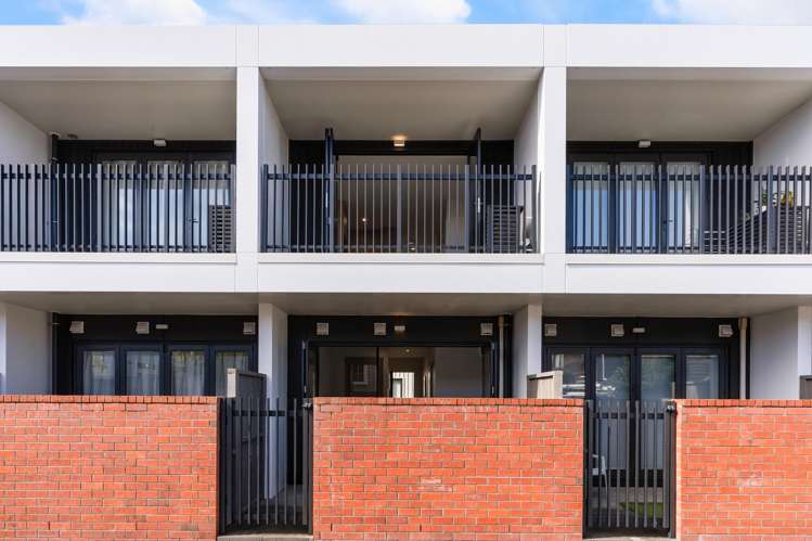 78A & B/124 Taylors Road Mount Albert_23