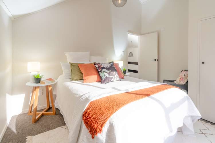 138 Akaroa Drive Maupuia_13