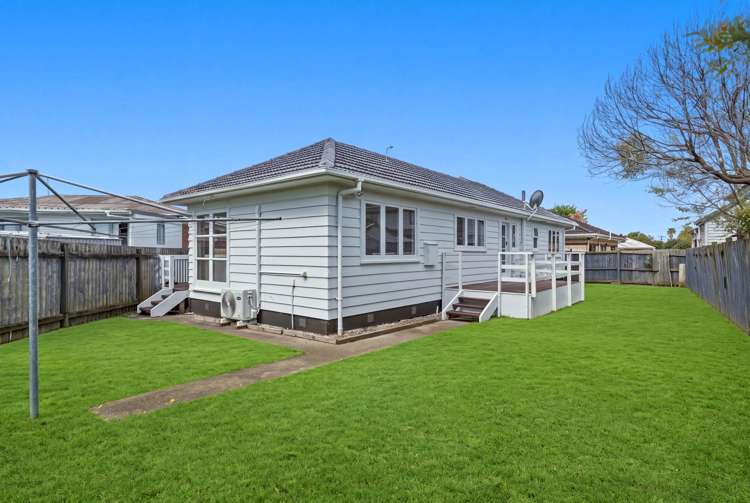 12 Malcolm Place Mangere East_10