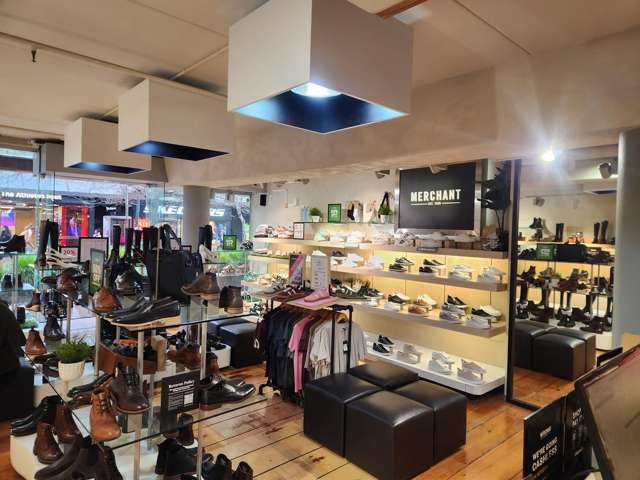 Shop 4/71-81 Cuba Street Te Aro_2