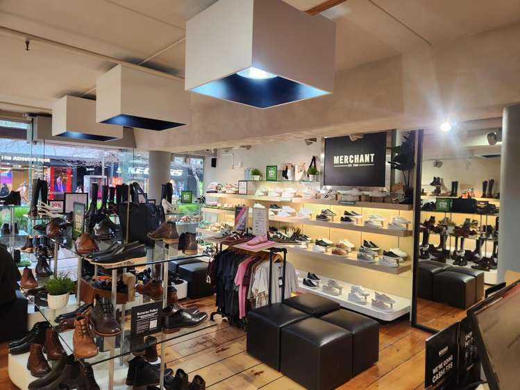 Shop 4/71-81 Cuba Street Te Aro_2