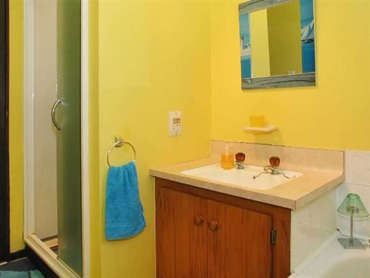 28 Peterhouse Street Tawa_16