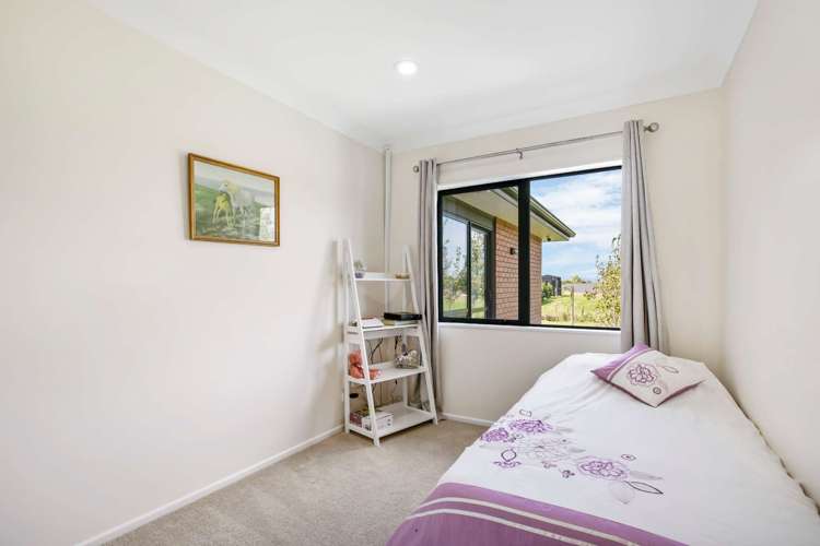 6 Armstrong Way Waiuku_10