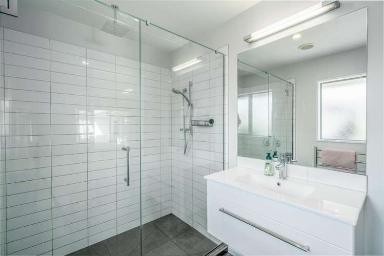 6 Mullion Lane Burwood_12