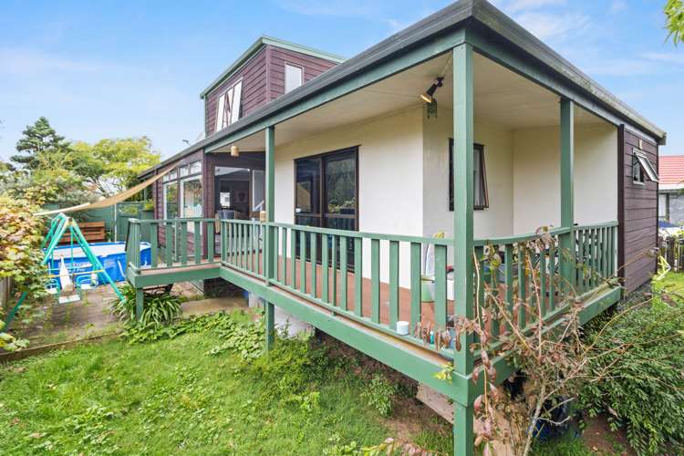 44 Lansdowne Crescent Glenview_19