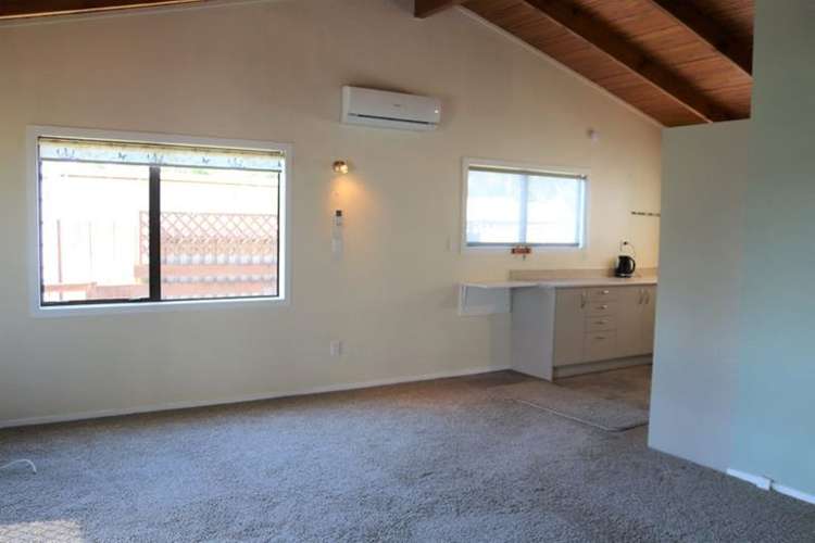 7 & 7A Litchfield Place Clarks Beach_15