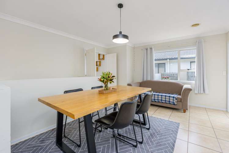 8 Greenway Rise Gulf Harbour_15